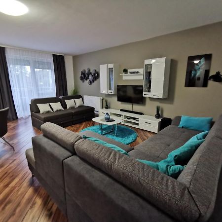 Freedom Apartman Hajdúszoboszló المظهر الخارجي الصورة